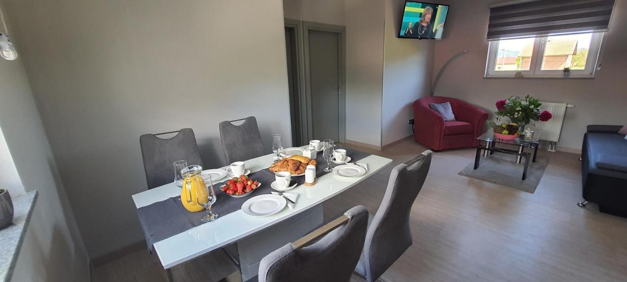 Apartmani Fenestra Tesla I Faust Otočac Extérieur photo